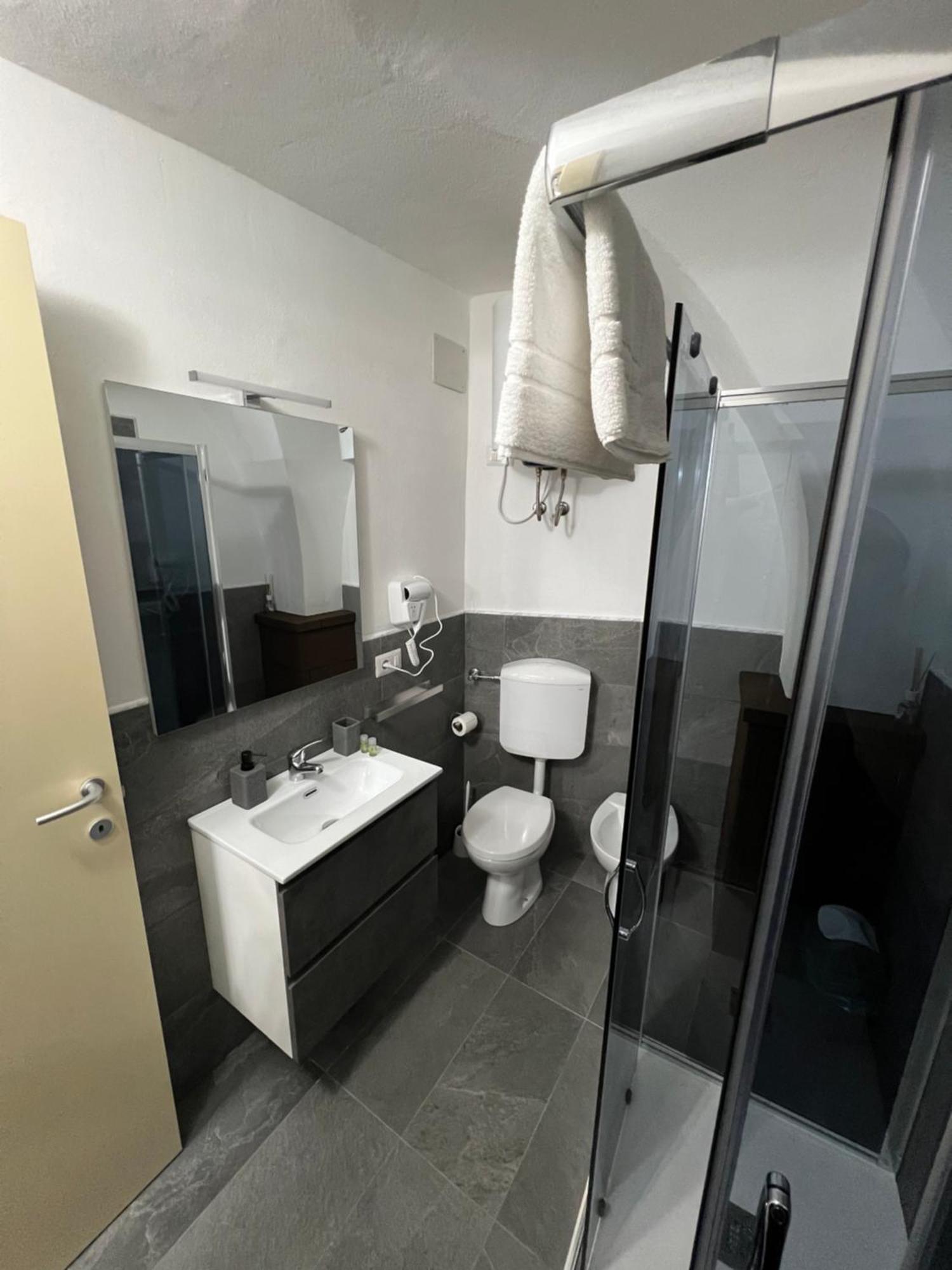 Station Rooms37 Сассари Экстерьер фото